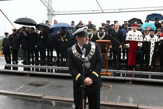 Dziekan WGOŚ Witold Kazimierski przemawia po otrzymaniu łańcucha dziekańskiego