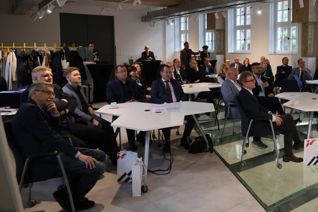 Uczestnicy Konwentu Dziekanów Wydziałów Geodezyjnych podczas obrad, fot. Politechnika Gdańska