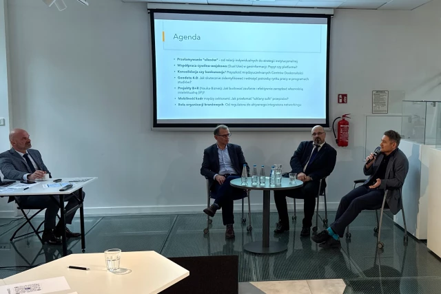 Uczestnicy Konwentu Dziekanów Wydziałów Geodezyjnych podczas obrad, fot. Politechnika Gdańska