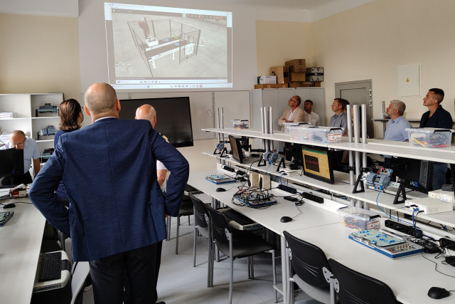 Posiedzenie Rady Konsultacyjnej WIiT PM lipiec 2026. Laboratorium Telekomunikacji i Systemów Automatyki