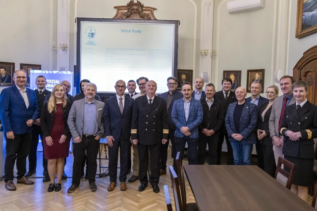 Członkowie Rady Konsultacyjnej Wydziału Informatyki i Telekomunikacji Politechniki Morskiej w Szczecinie.