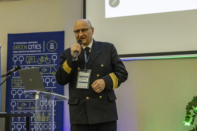 Dziekan WIET Stanisław Iwan otwiera konferencję Green Cities