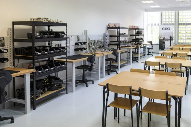 Stanowiska pracy w Laboratorium Optymalizacji Procesów Produkcyjnych - widok ogólny