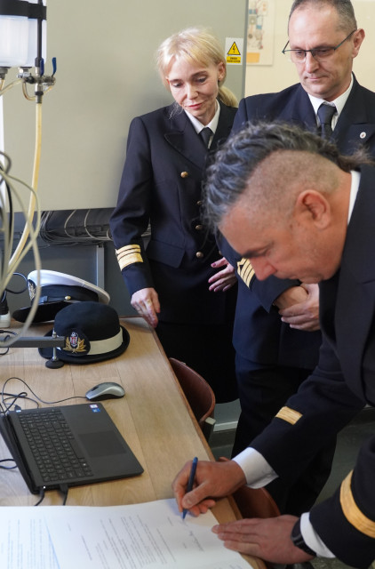 Uruchomienie nowego stanowiska naukowo-dydaktycznego w Laboratorium Siłowni Okrętowych, fot. Tomasz Kwiatkowski
