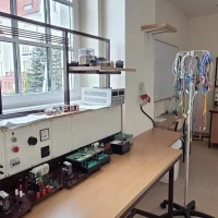 Wyposażenie Laboratorium Podstaw Energoelektroniki w Bud1 (1) WMiE PM 2026