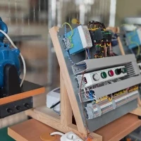 Wyposażenie Wyposażenie Laboratorium Technologii Montażu Aparatów Elektrycznych (3) WMiE PM 2026