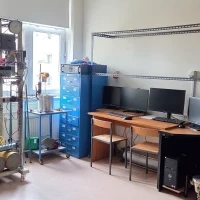Wyposażenie Laboratorium Układów Pneumatyczno-Elektronicznych (2) WMiE PM 2026