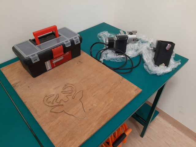 Minifrezarka CNC