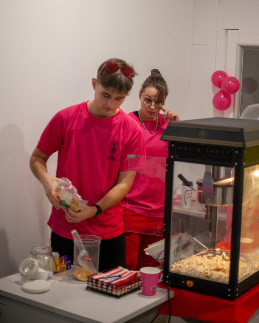 Studenci i pracownicy WM i WMiE PM podczas obchodów Międzynarodowego Dnia Studentów 