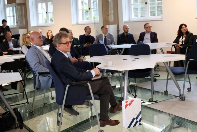 Uczestnicy Konwentu Dziekanów Wydziałów Geodezyjnych podczas obrad, fot. Politechnika Gdańska