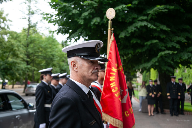 Dowódca Kompanii Honorowej PM st. chor. szt. rez. Andrzej Krysiak