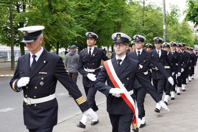 Kompania Honorowa AM z dowódcą i Pocztem Sztandarowym, fot. T. Kwiatkowski