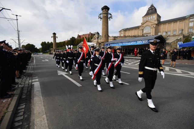 Kompania Honorowa AM w Szczecinie podczas inauguracji roku akademickiego 2019/2020