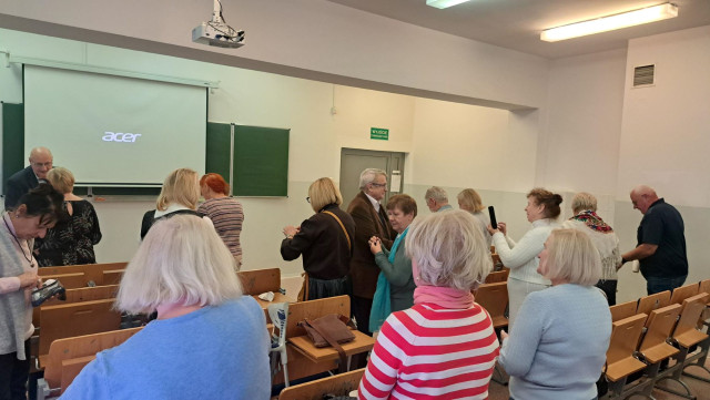 Słuchacze MUTW podczas wykładu