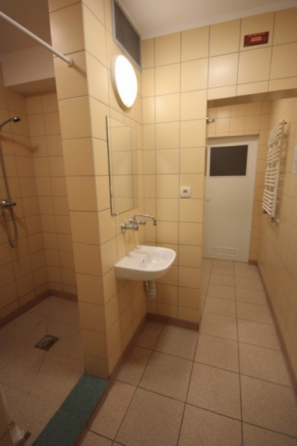 Bathroom and toilet in a student residence unit 