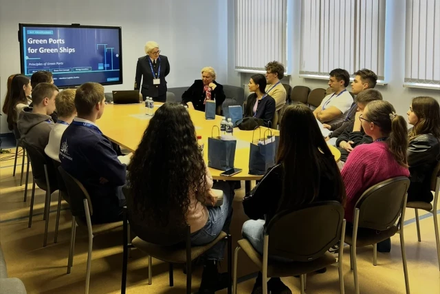 Uczestnicy programu podczas spotkania