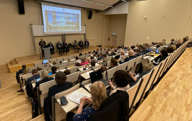 II Ogólnopolska Konferencja Szkół Doktorskich - widok ogólny uczestników na sali obrad