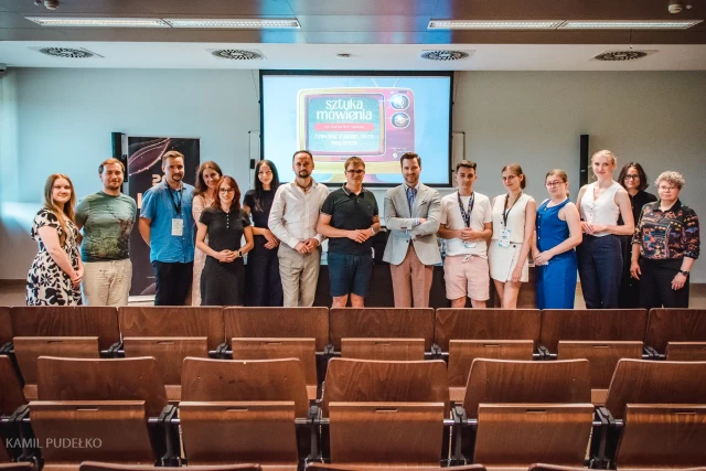 Uczestnicy konferencji - zdjęcie grupowe