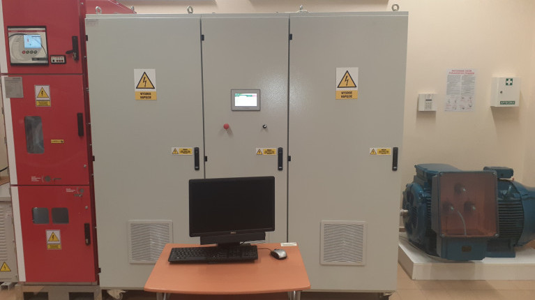 Medium voltage multilevel voltage inverter with 3.3kV induction motor