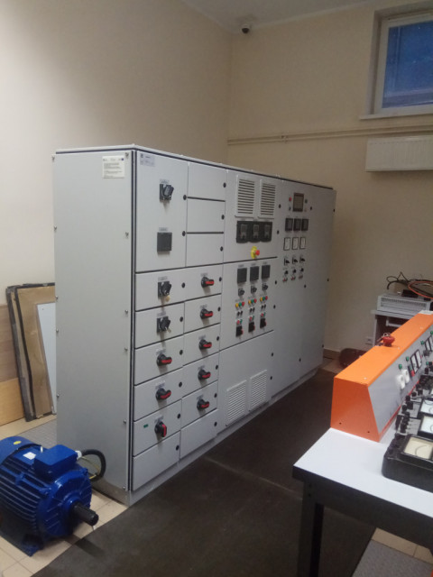 Low voltage main switchboard