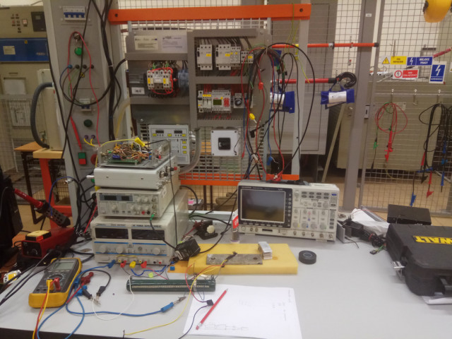 Laboratory stand for acoustic emission testing of  power electronics devices